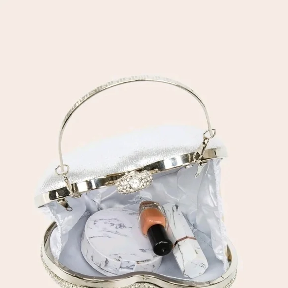 Mini Crossbody pearl Bag - Picture 2 of 7